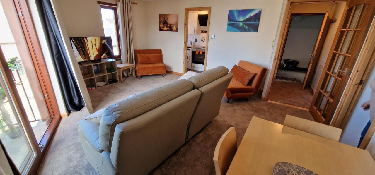 Apartment Colin Young Place *
