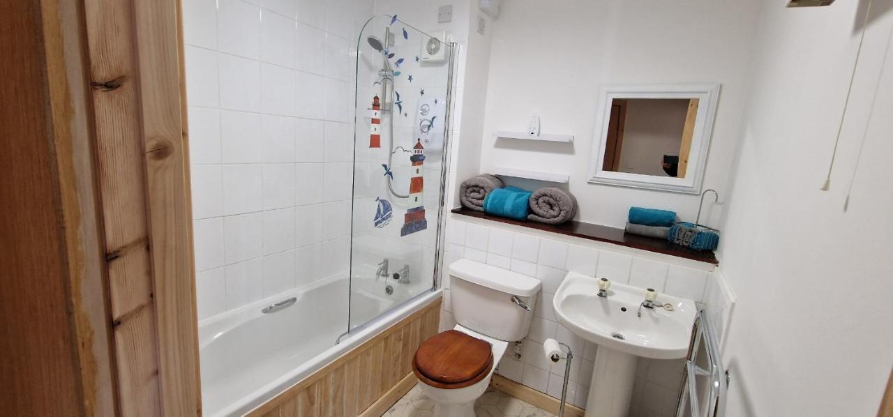 Colin Young Place Apartment Nairn